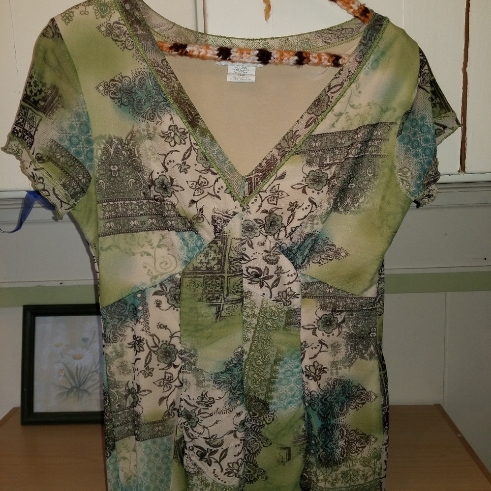 Women's Papillon Blanc top